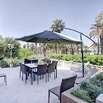 Face A La A Vakantiehuis Antibes