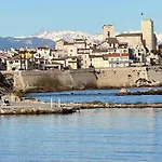 Face A La A Vakantiehuis Antibes